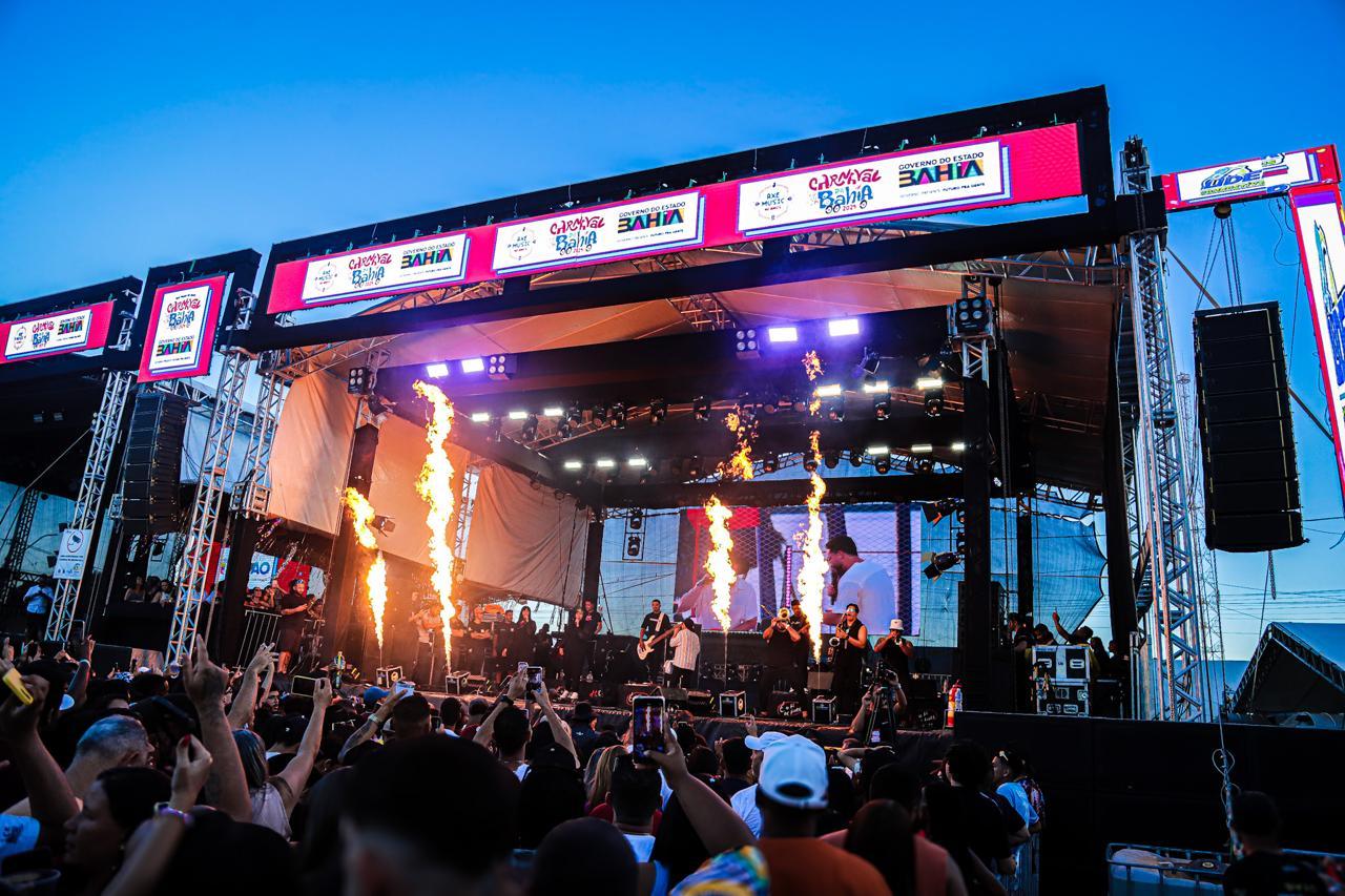 NOS DIAS 20 A 23 DE FEVEREIRO DE 2025, A CIDADE DE LAPÃO FOI PALCO DO MELHOR CARNAVAL ANTECIPADO DA BAHIA, O “CARNALAPÃO 2025, MEU CARNAVAL É O PRIMEIRO”.