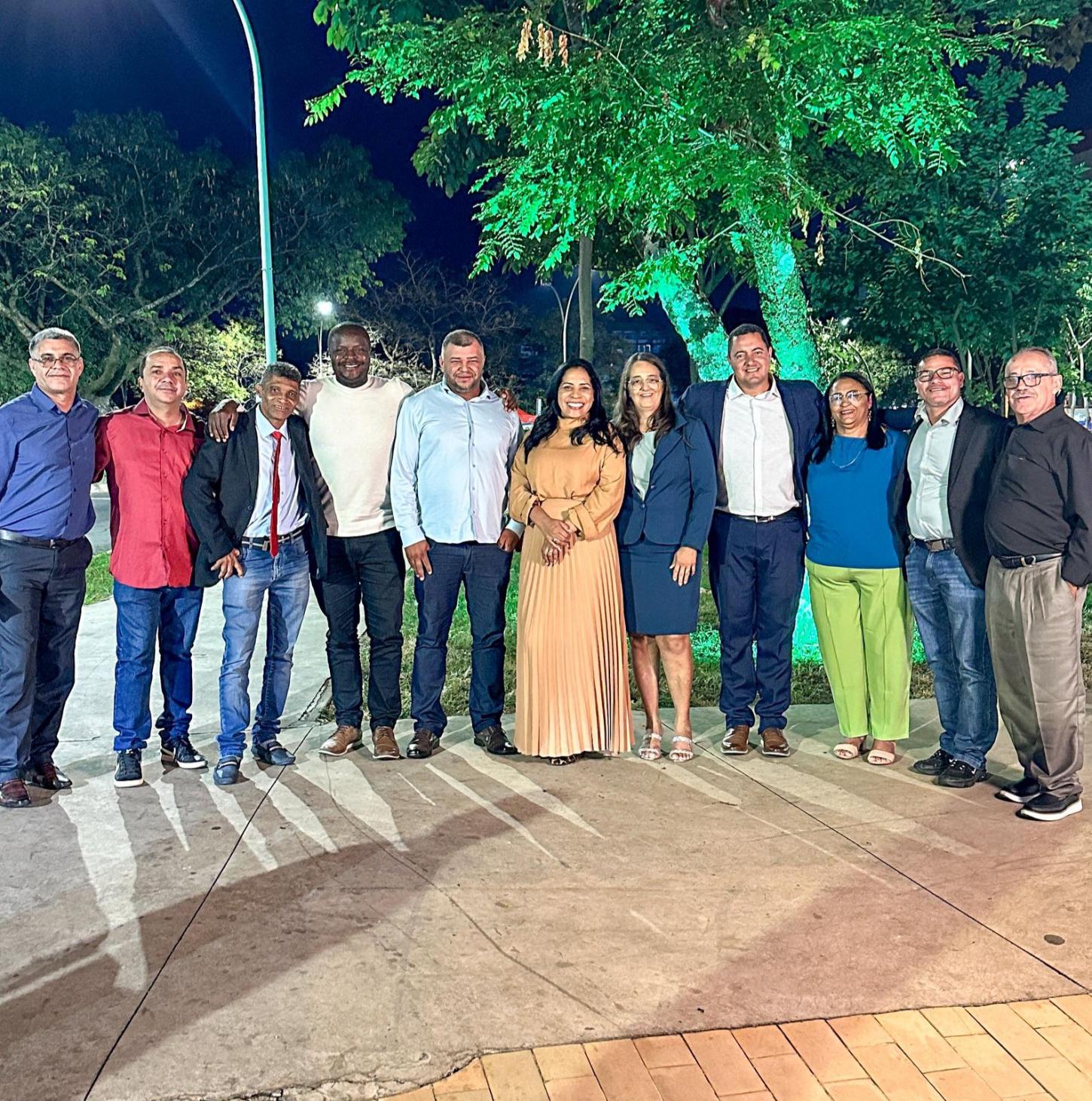 Canarana unida em Brasília: prefeita, vice e vereadores participam juntos da Marcha dos Prefeitos