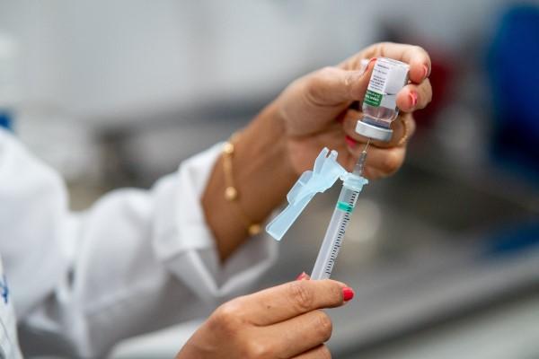 Secretaria de Saúde de Lapão inicia vacinação contra a dengue com imunizante do Butantan