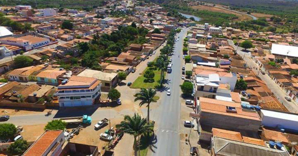 Prefeitura de Canarana emite nota de esclarecimento sobre reestruturação da feira livre e responde críticas