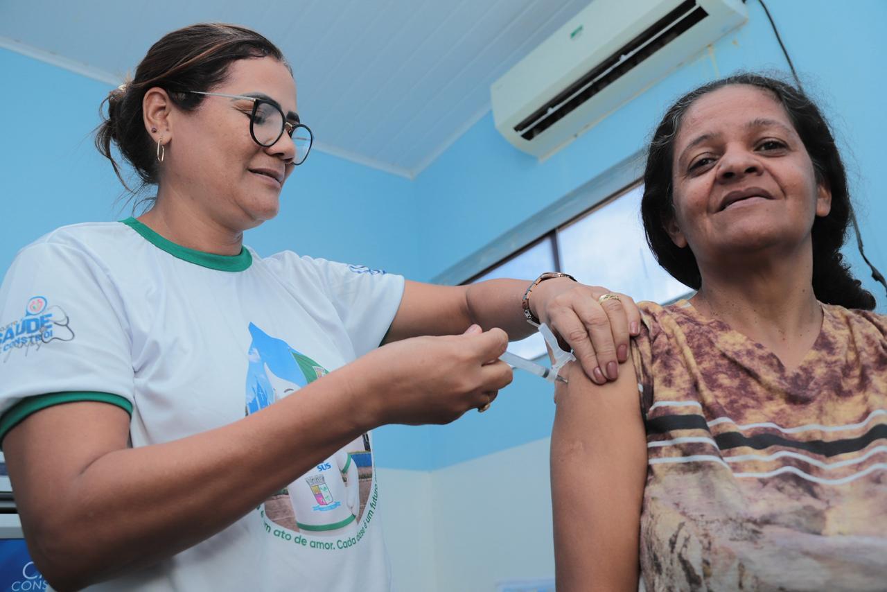 Arraiá da Proteção leva vacinação e cuidado à população de Lapão