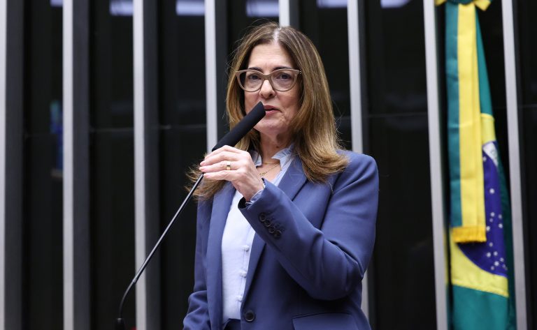 Comissão de trabalho aprova projeto para ampliar a inclusão de pessoas com autismo no mercado de trabalho