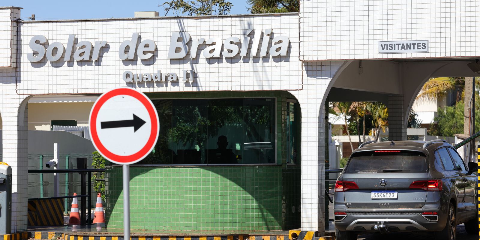 Bolsonaro entra com recurso no Supremo para derrubar restrição de visitas na prisão domiciliar