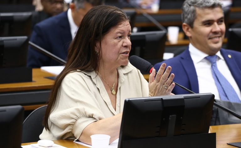 CCJ da Câmara aprova projeto que amplia a atualização vacinal no sistema de saúde