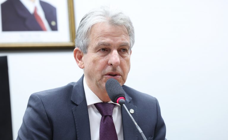 Comissão de educação debate Fies e formação médica com foco na qualidade do ensino