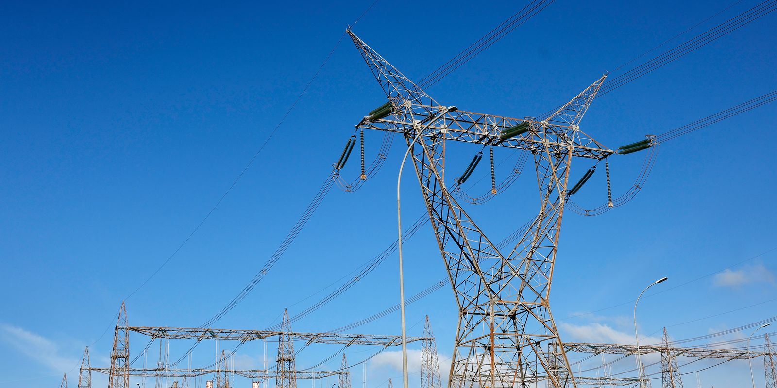 Comitê antecipa geração de energia para fortalecer sistema elétrico contra El Niño