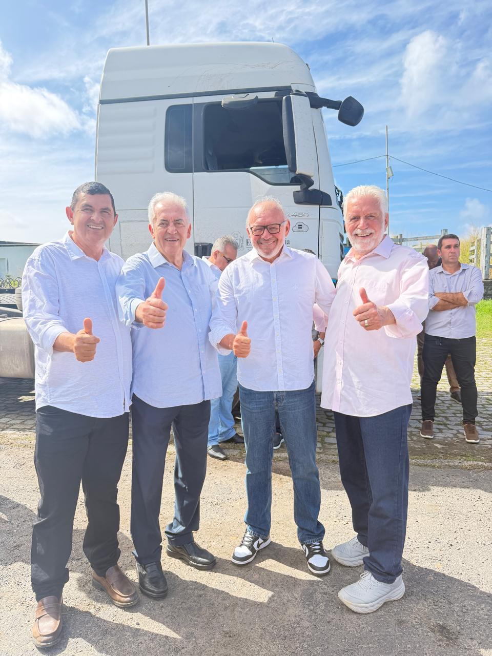 Deputado Ricardo Rodrigues destina mais de R$ 20 milhões em equipamentos para Lapão, Uibaí, Bonito e Brotas de Macaúbas