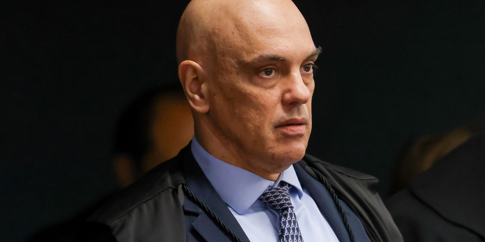 Moraes exige nova manifestação da PGR sobre arma apreendida de Bolsonaro
