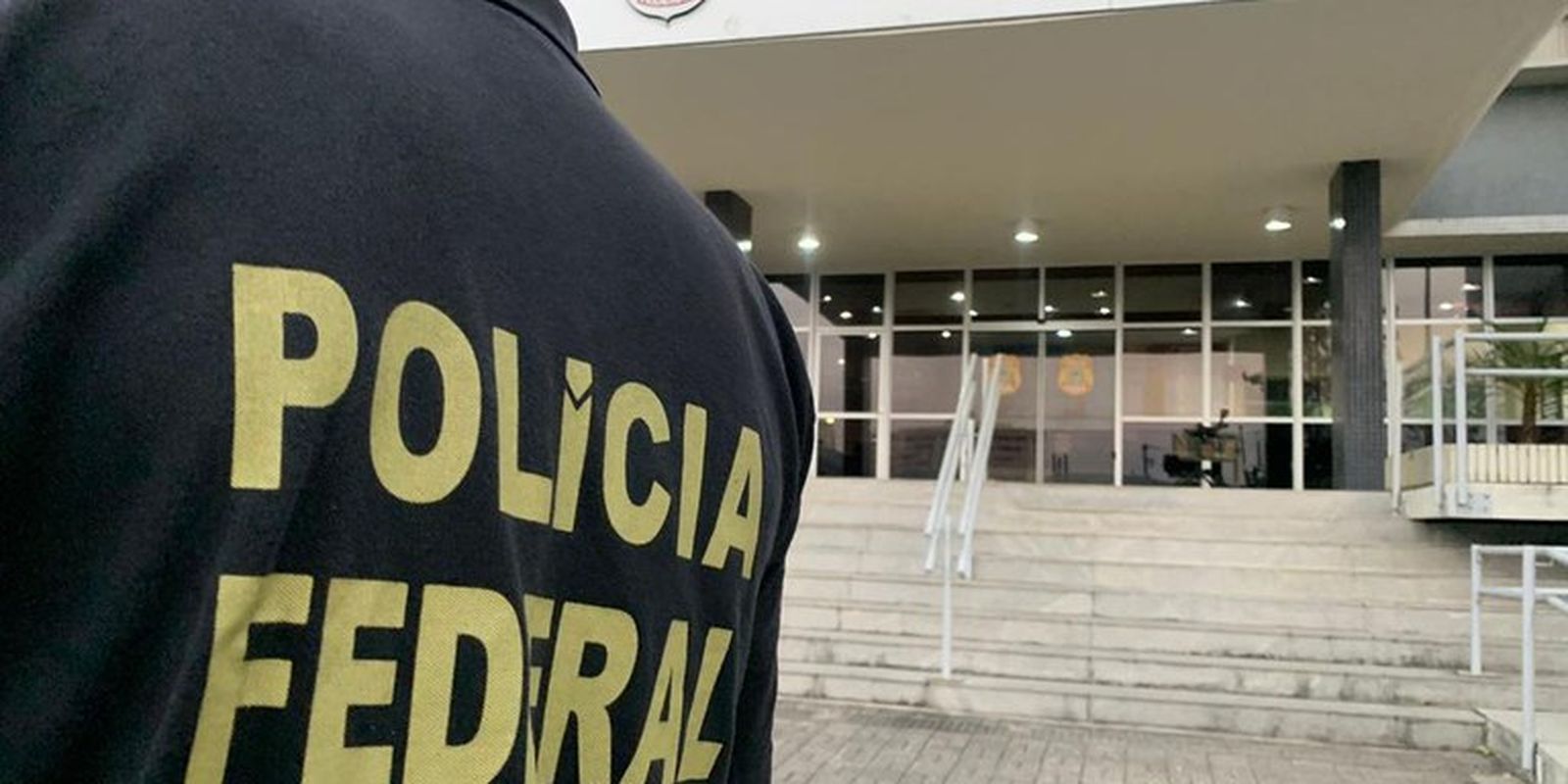 Polícia Federal deflagra operação contra anúncios digitais fraudulentos de serviços públicos