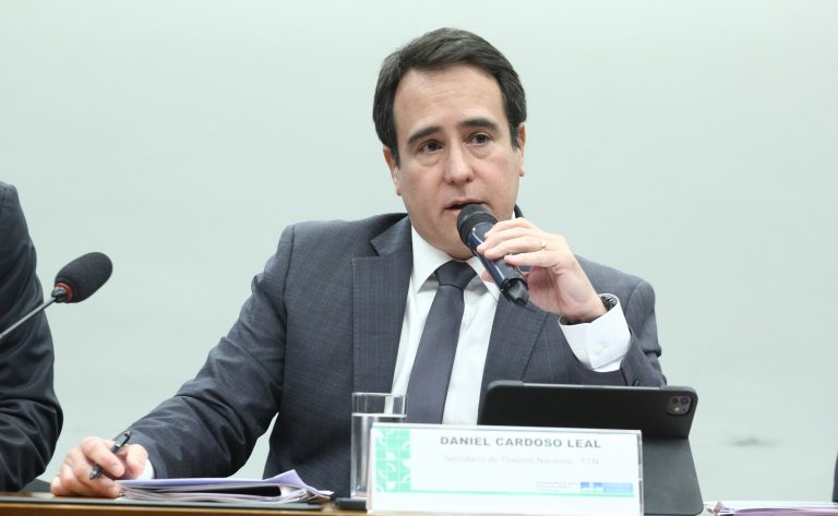 Tesouro Nacional projeta redução da dívida pública com crescimento econômico e metas fiscais