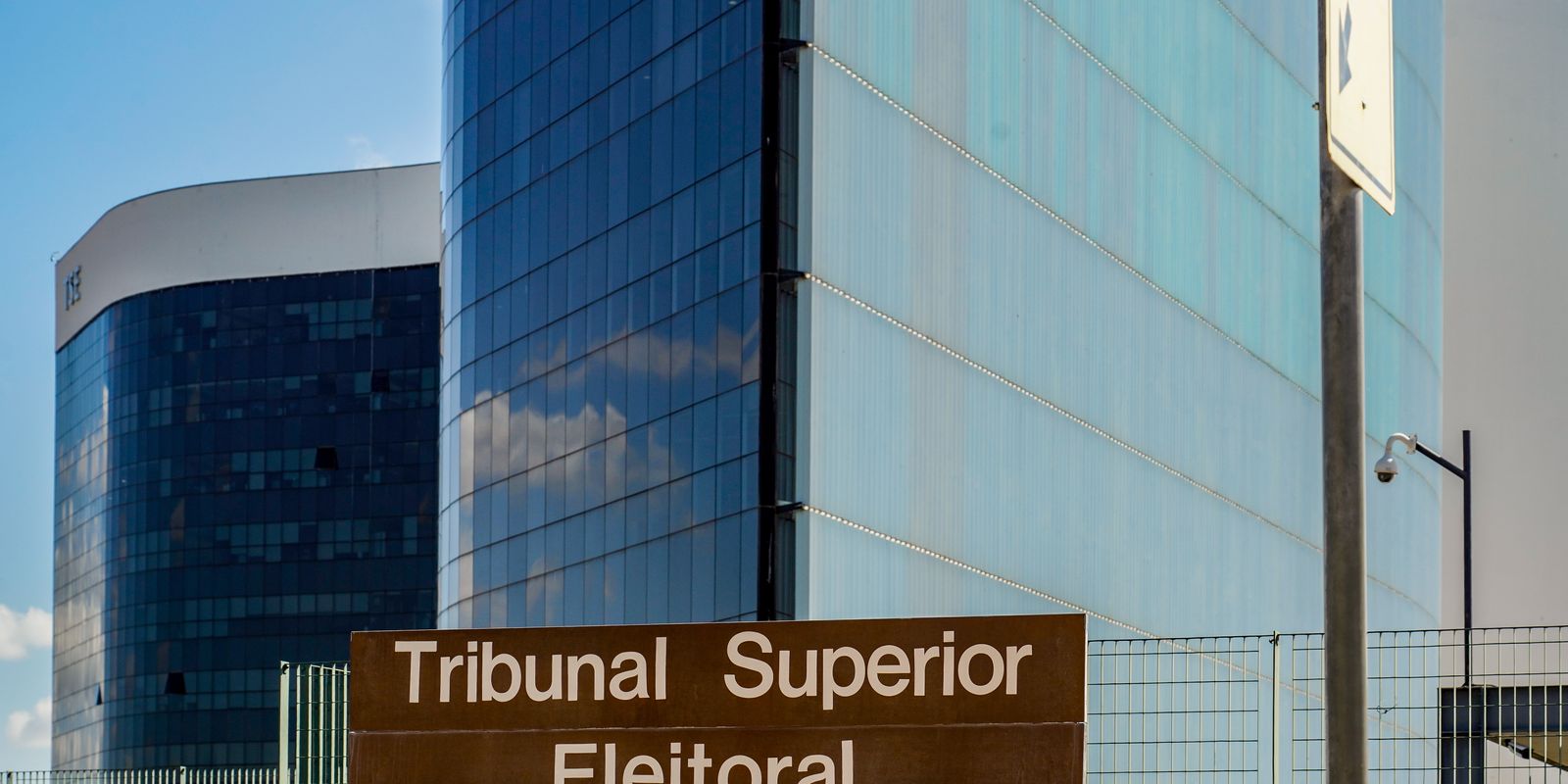 TSE mantém teto de R$ 133 milhões para gastos na campanha presidencial de 2022