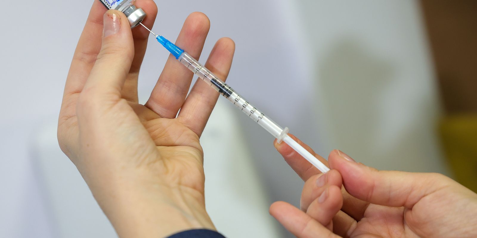 Vacinação contra VSR em idosos demonstra redução significativa de hospitalizações