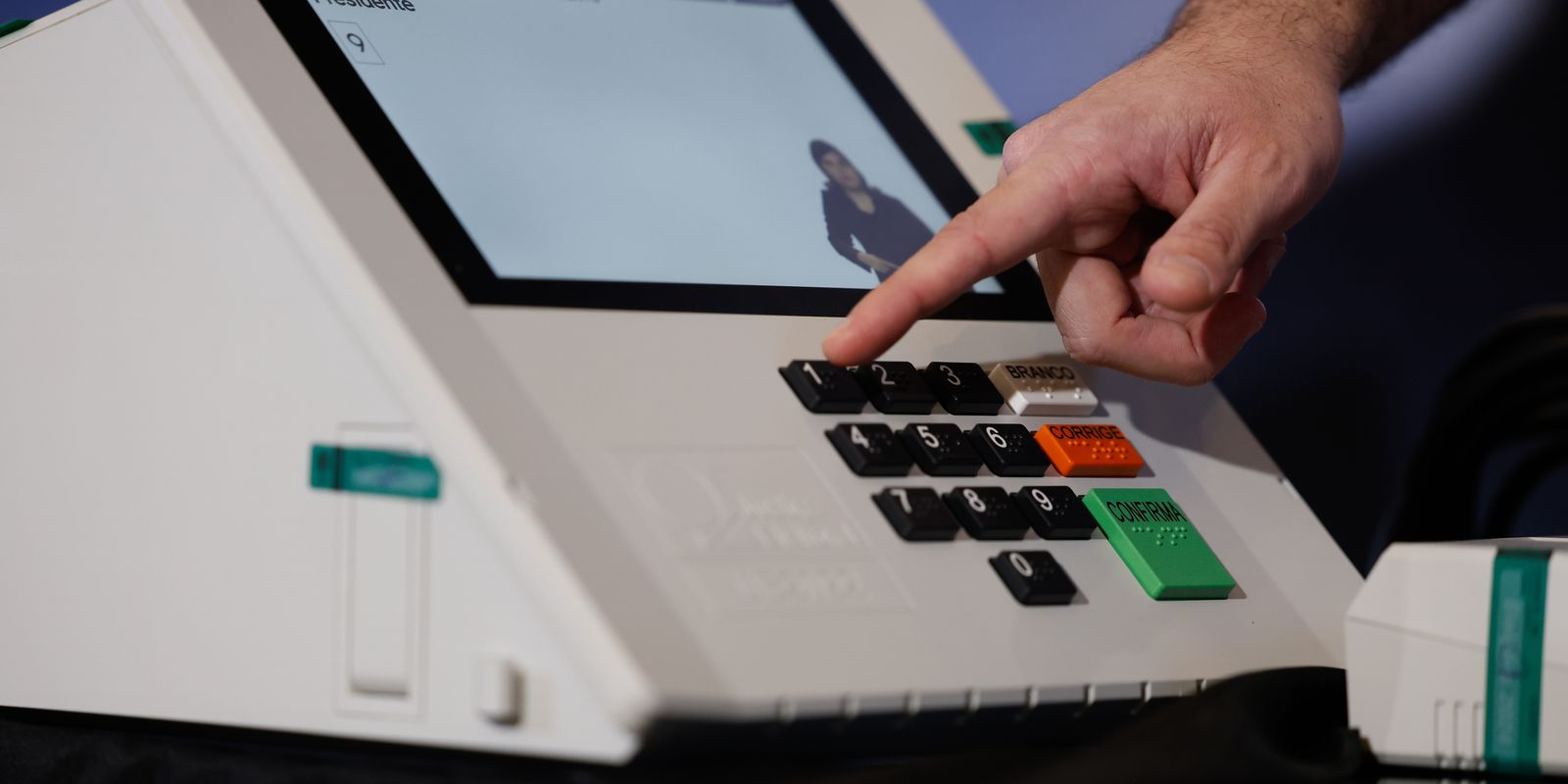 Assinatura digital e lacração garantem segurança contra fraudes no sistema eleitoral