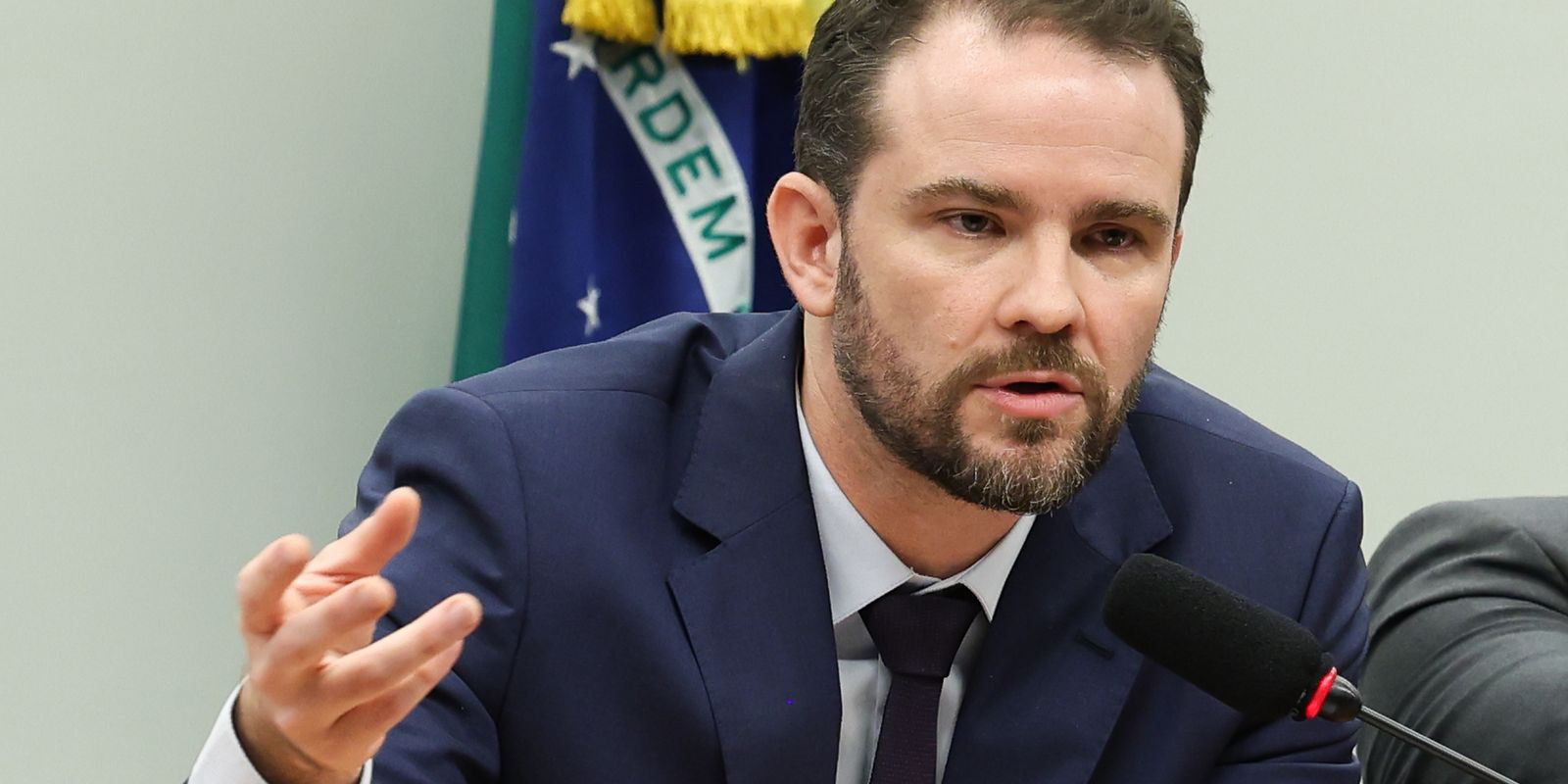 Aumento da dívida pública é impulsionado pelos juros e não pelos gastos, afirma Durigan