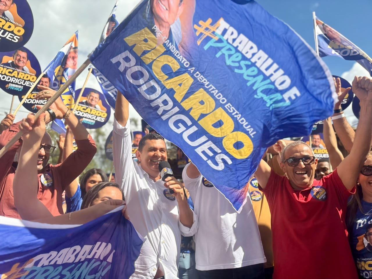 Em Salvador, Ricardo Rodrigues participa da convenção que oficializa chapa governista na Bahia
