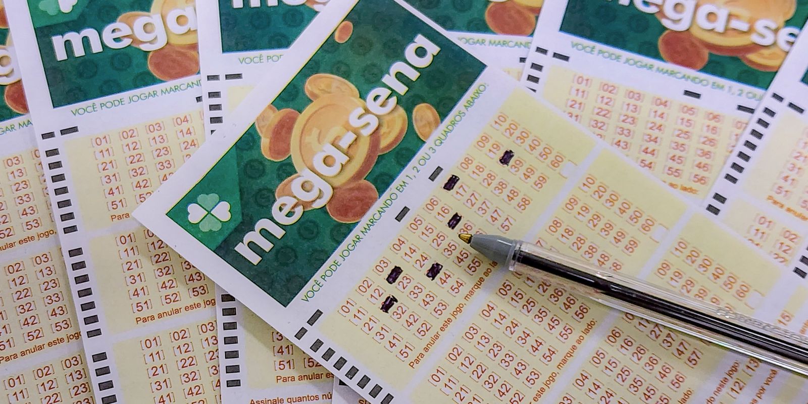 Mega-Sena acumula e prêmio chega a R$ 135 milhões após sorteio sem vencedores