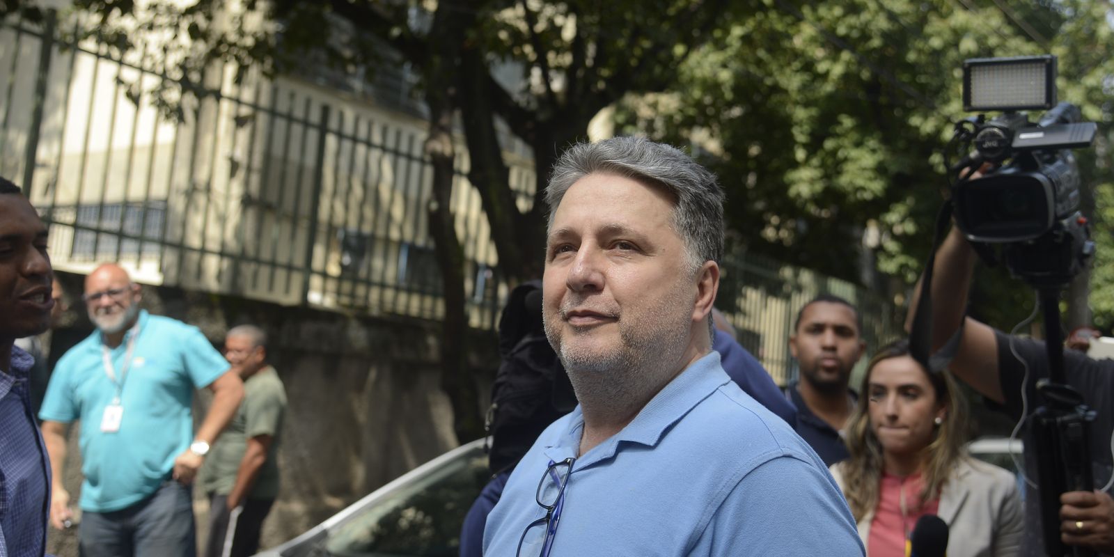 TRE-RJ proíbe Anthony Garotinho de participar de debates e de propaganda