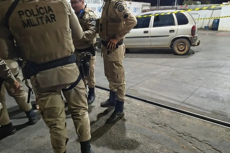 Violência em Brumado: homem é executado na frente da família em posto