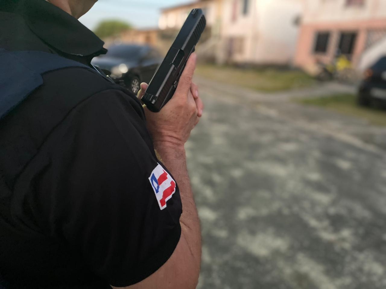 Jovem investigado por violência doméstica é preso no Portal do Sertão