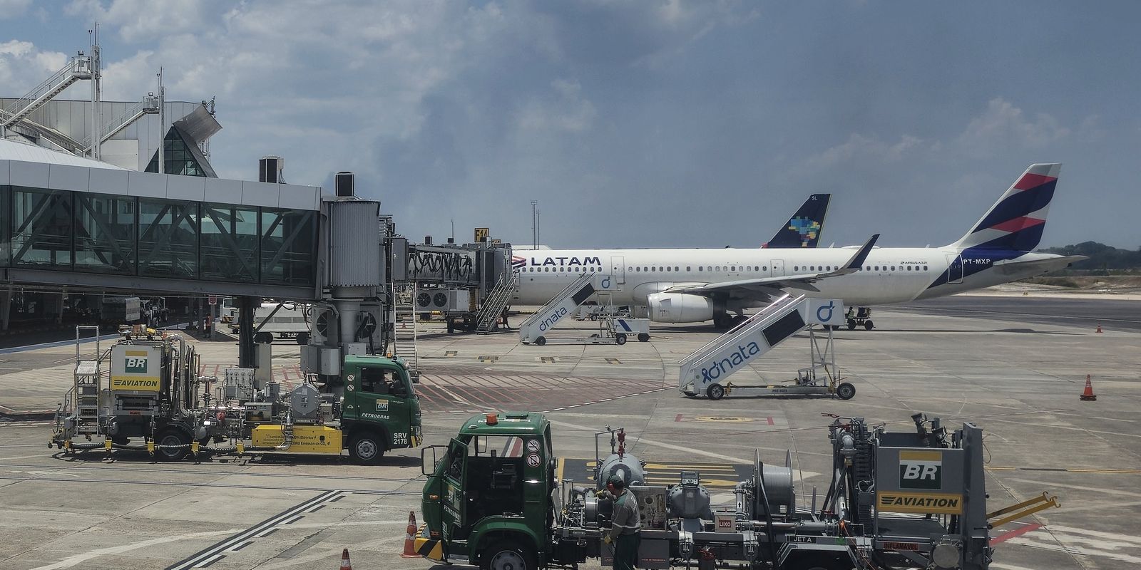 Petrobras eleva preço do querosene de aviação em 13,9% após tensões globais