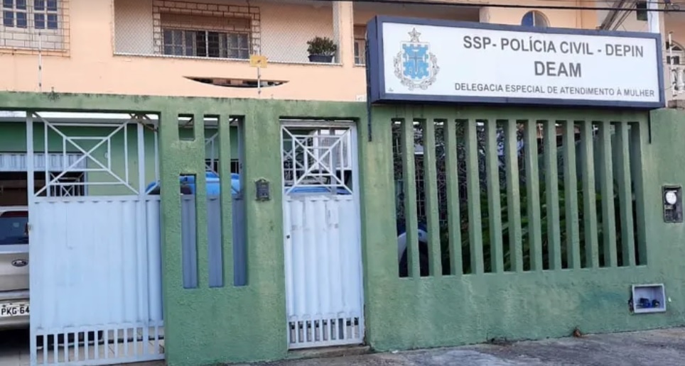 Professor é investigado por importunação sexual em escola de Ilhéus