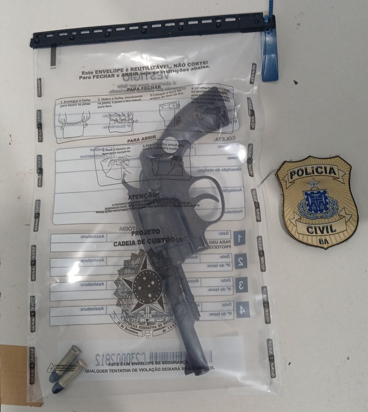 Suspeito de feminicídio em Guajeru é preso com arma do crime