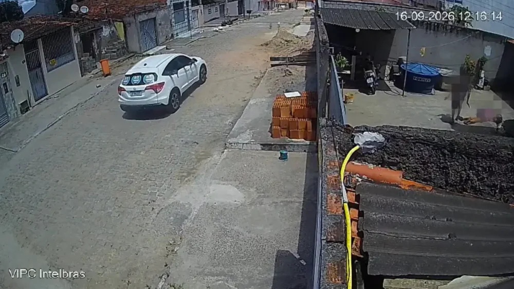 Homens armados fazem ataque a tiros em tentativa de homicídio em Feira de Santana