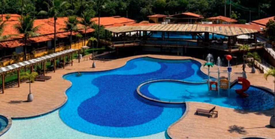Vigilância investiga surto de mal-estar no Porto Seguro Praia Resort
