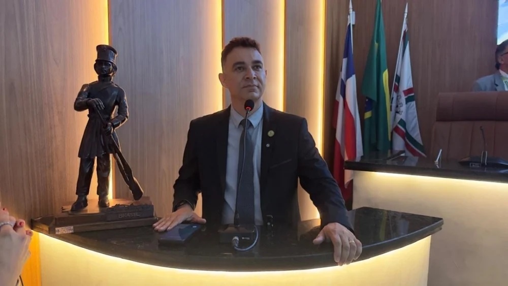 Marcos Lima é reconduzido à presidência da Câmara de Feira de Santana
