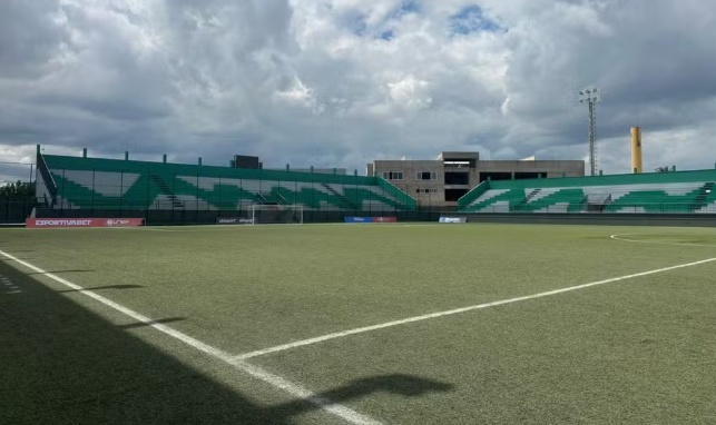 Feira FC altera nome de estádio para cumprir regras de naming rights