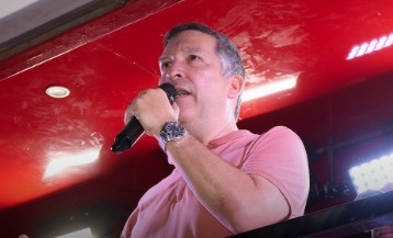 Operação da Polícia Federal mira o deputado eleito Carlinhos Sobral