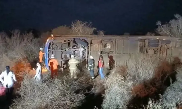 Grave acidente na BR-242 deixa sete mortos e 13 feridos na Chapada Diamantina