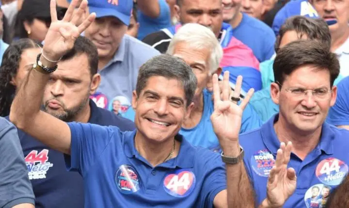 ACM Neto assume compromisso com obras estruturantes e água em Brumado