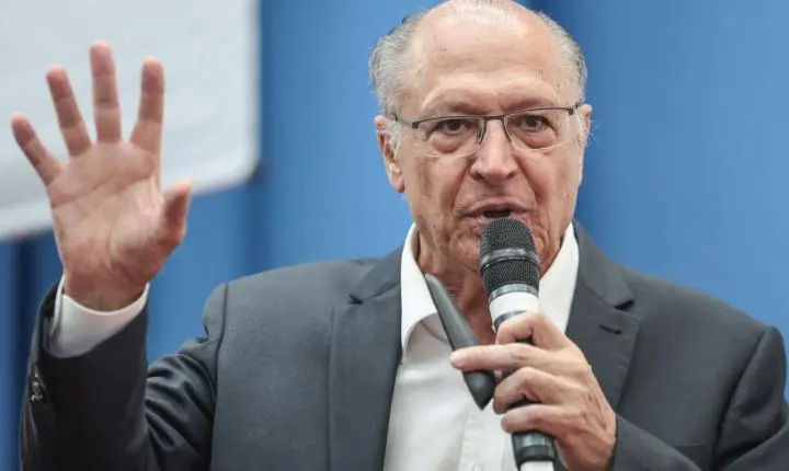 Geraldo Alckmin critica declarações de Javier Milei e aponta prejuízo para a Argentina