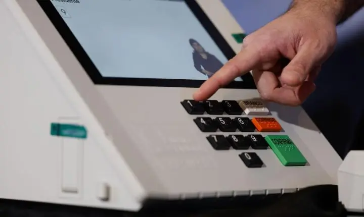 Assinatura digital e lacração garantem segurança contra fraudes no sistema eleitoral