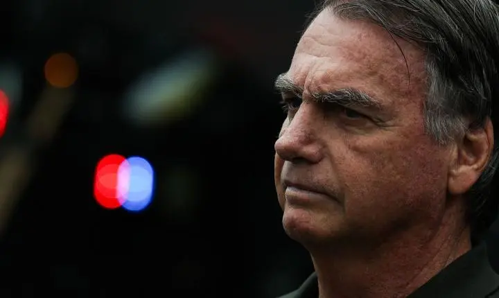 Jair Bolsonaro pede ao STF permissão para consulta odontológica com a nora