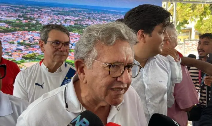 Camaçari recebe elogios de Caetano sobre investimentos e parceria com Grupo City