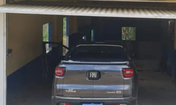 Caminhonete roubada em Salvador é recuperada adulterada no Baixo Sul da Bahia