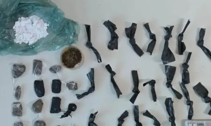 Casal tenta fugir da polícia, mas é preso com drogas em Guanambi