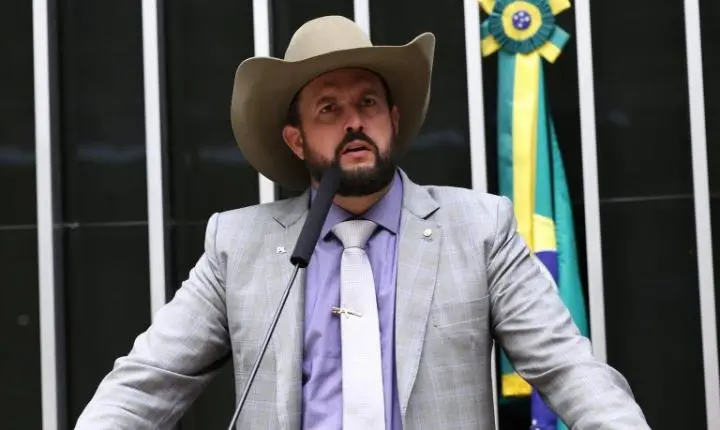 Comissão aprova auxílio para donos de veículos a diesel, para compensar o aumento de biodiesel