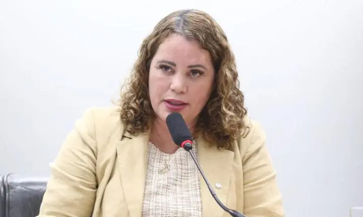 Comissão da Câmara aprova política nacional para saúde nas escolas