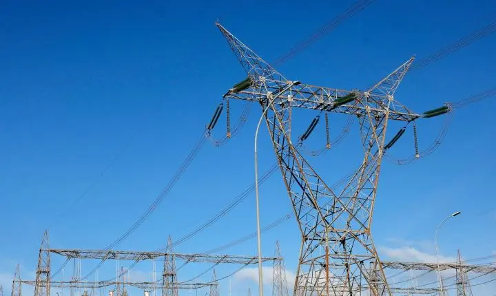 Comitê antecipa geração de energia para fortalecer sistema elétrico contra El Niño