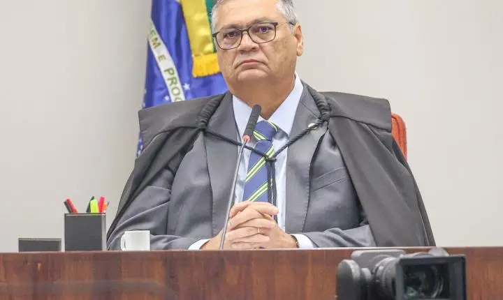Flávio Dino determina o afastamento do presidente do TCE do Maranhão