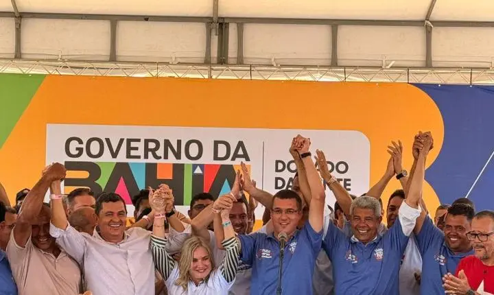 Governo do Estado autoriza pavimentação em Souto Soares e Ricardo Rodrigues entrega van para TFD