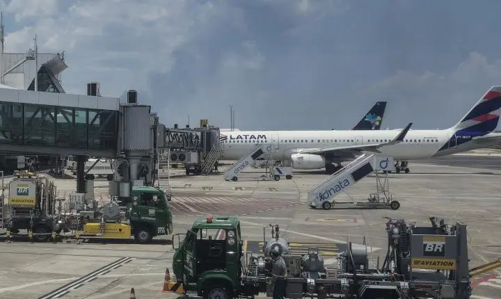 Petrobras eleva preço do querosene de aviação em 13,9% após tensões globais