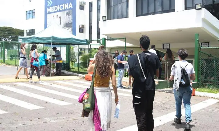 Prazo para renegociação do Fies com descontos encerra em 16 de setembro
