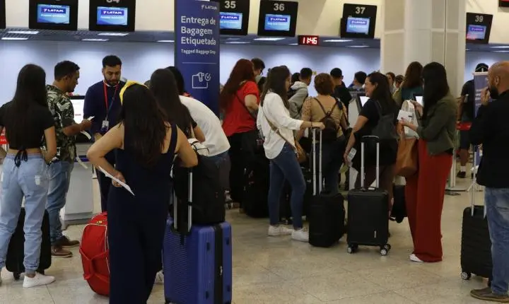 Aeroporto Santos Dumont normaliza voos no Rio após incidente em pista