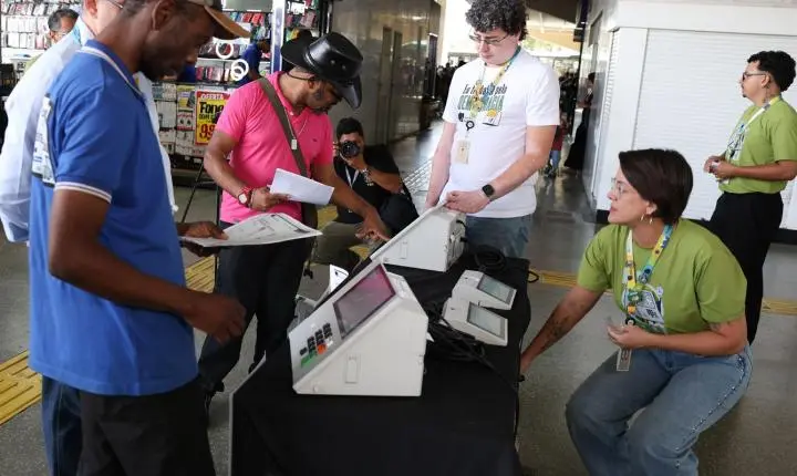 Prazo para solicitar o voto em trânsito para as eleições termina nesta quinta-feira