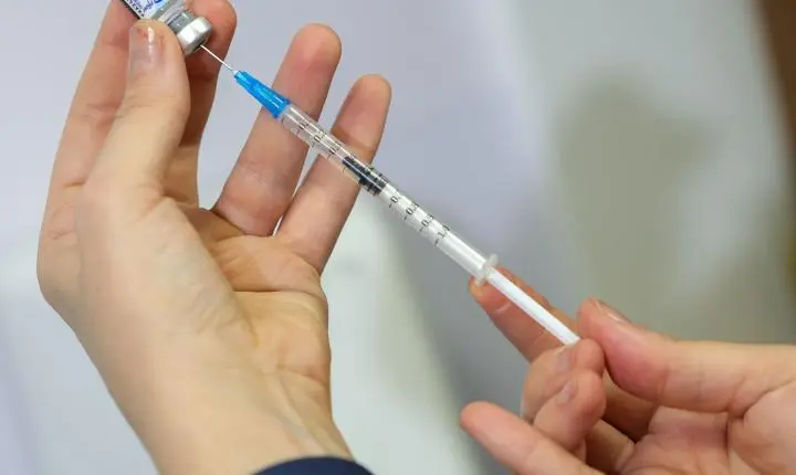 Vacinação contra VSR em idosos demonstra redução significativa de hospitalizações